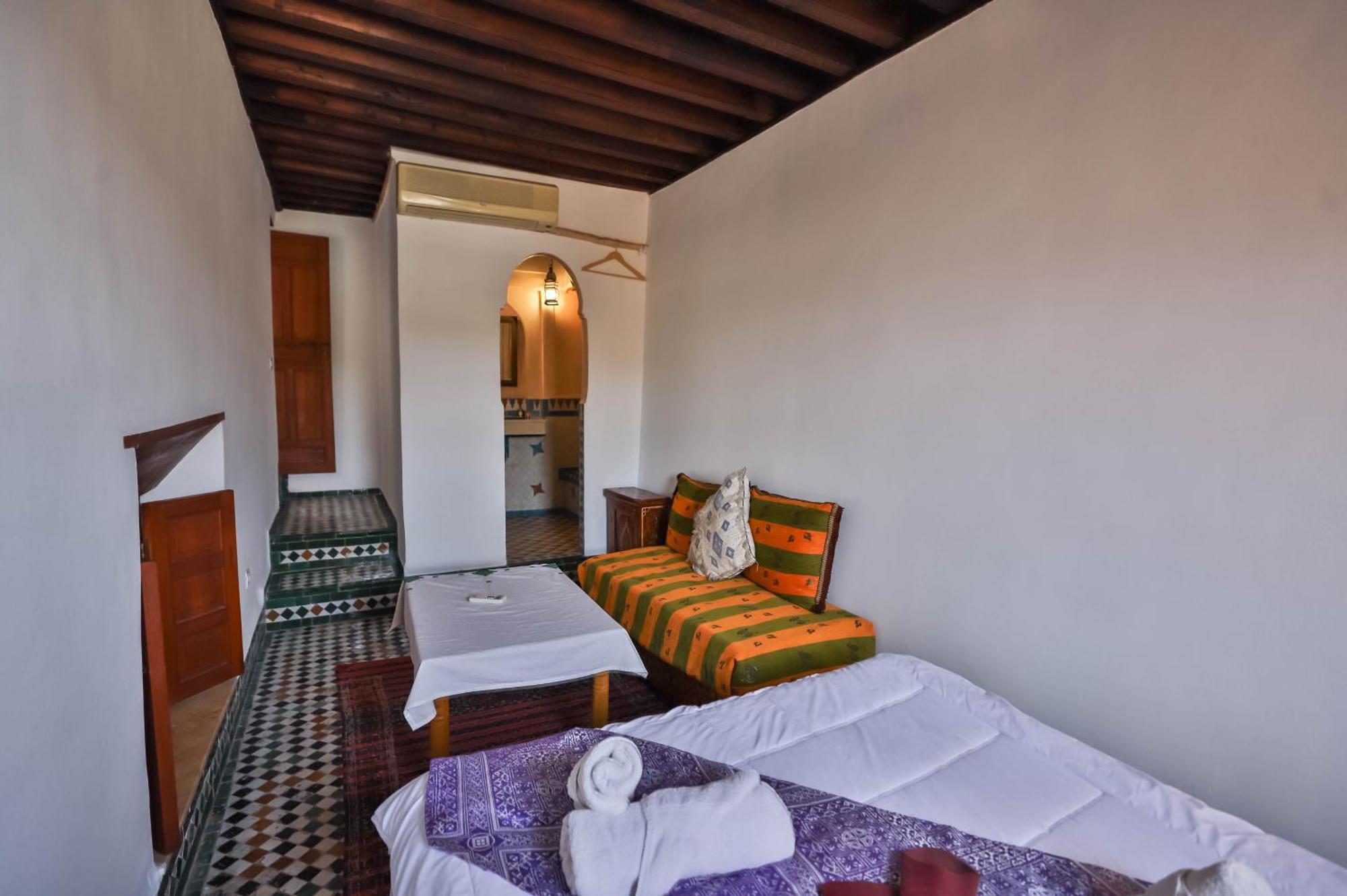 Dar Authentic Fes - Familly Hosting Bed and Breakfast Εξωτερικό φωτογραφία
