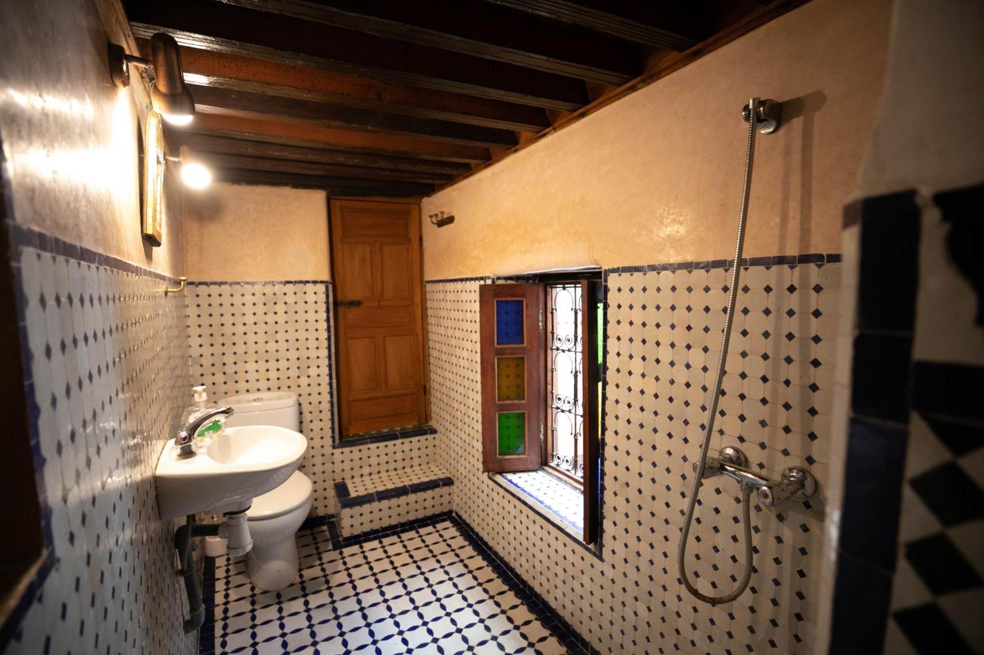 Dar Authentic Fes - Familly Hosting Bed and Breakfast Εξωτερικό φωτογραφία